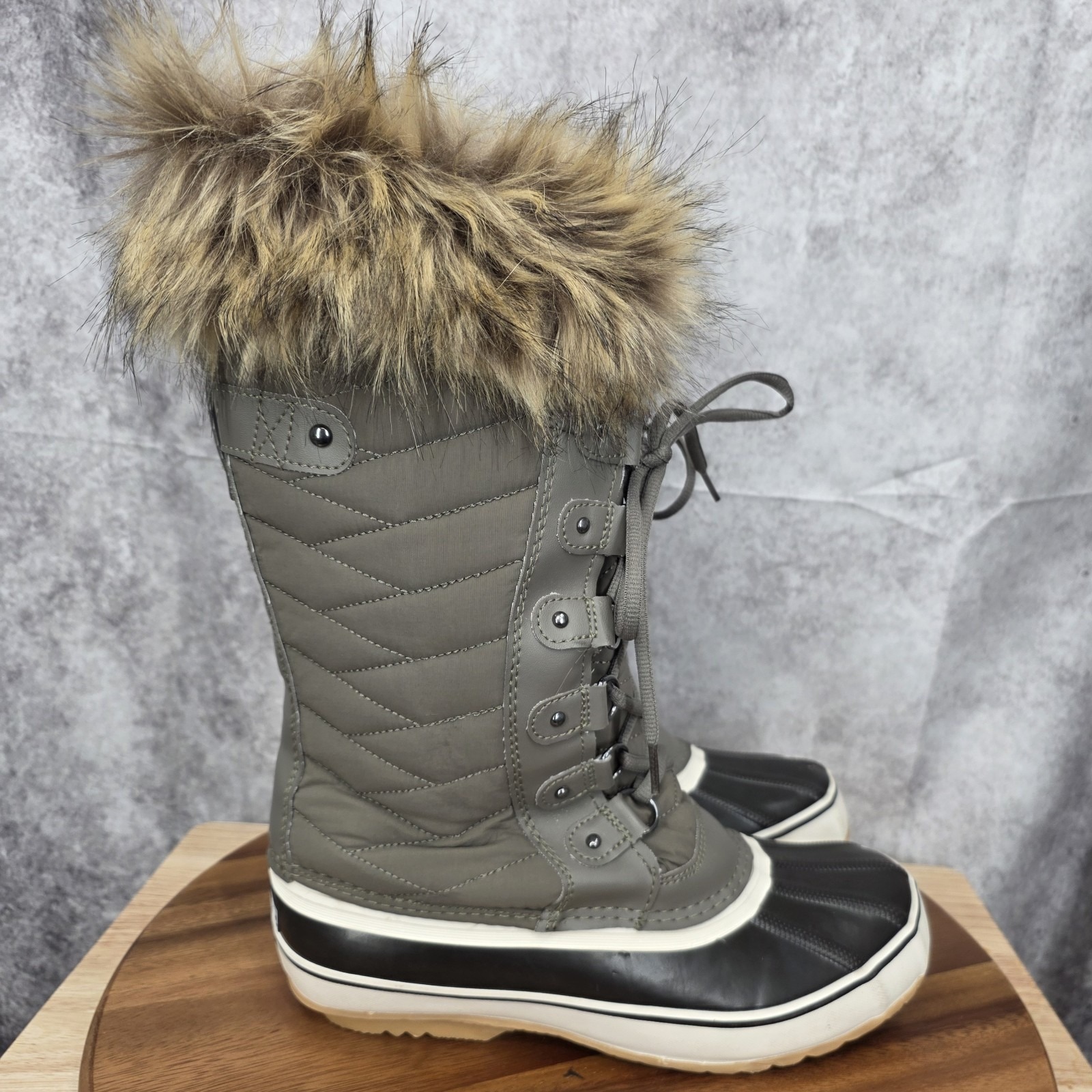 Portland Winter Boots Womens 9 M Cairo Olive Green Faux Fur 200g Waterproof Snow